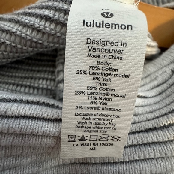 Lululemon It All Lines Up Knit Sweater Poncho - Picture 16 of 16